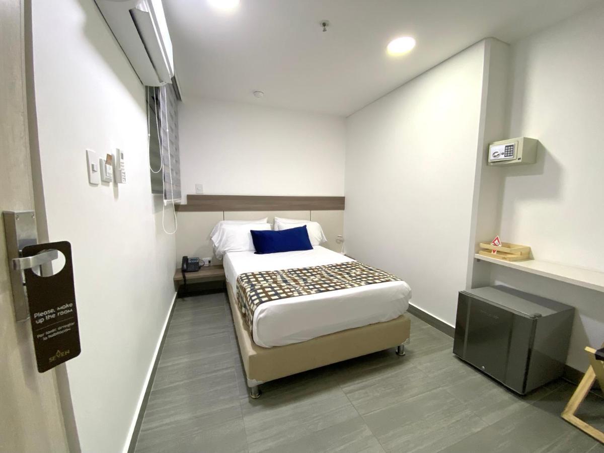 Seven Inn Hotel Medellín Buitenkant foto
